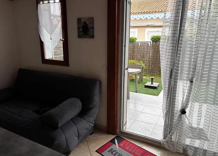 Janislove34 Maison 1 Avec Acces Piscine Dans A Les Flots