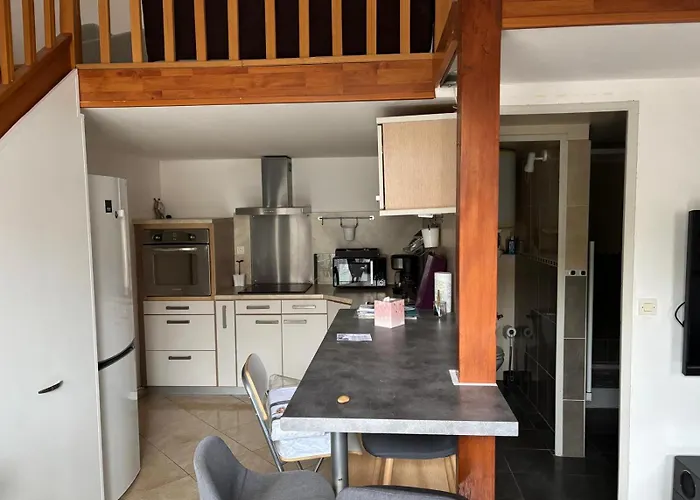 Janislove34 Maison 1 Avec Acces Piscine Dans A Les Flots パラヴァ・レ・フロ